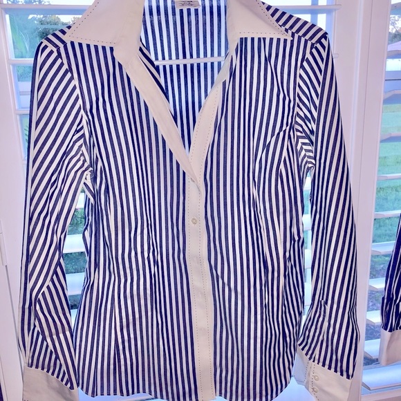 SOLD ❌ Brooks Brothers - Picture 2 of 9